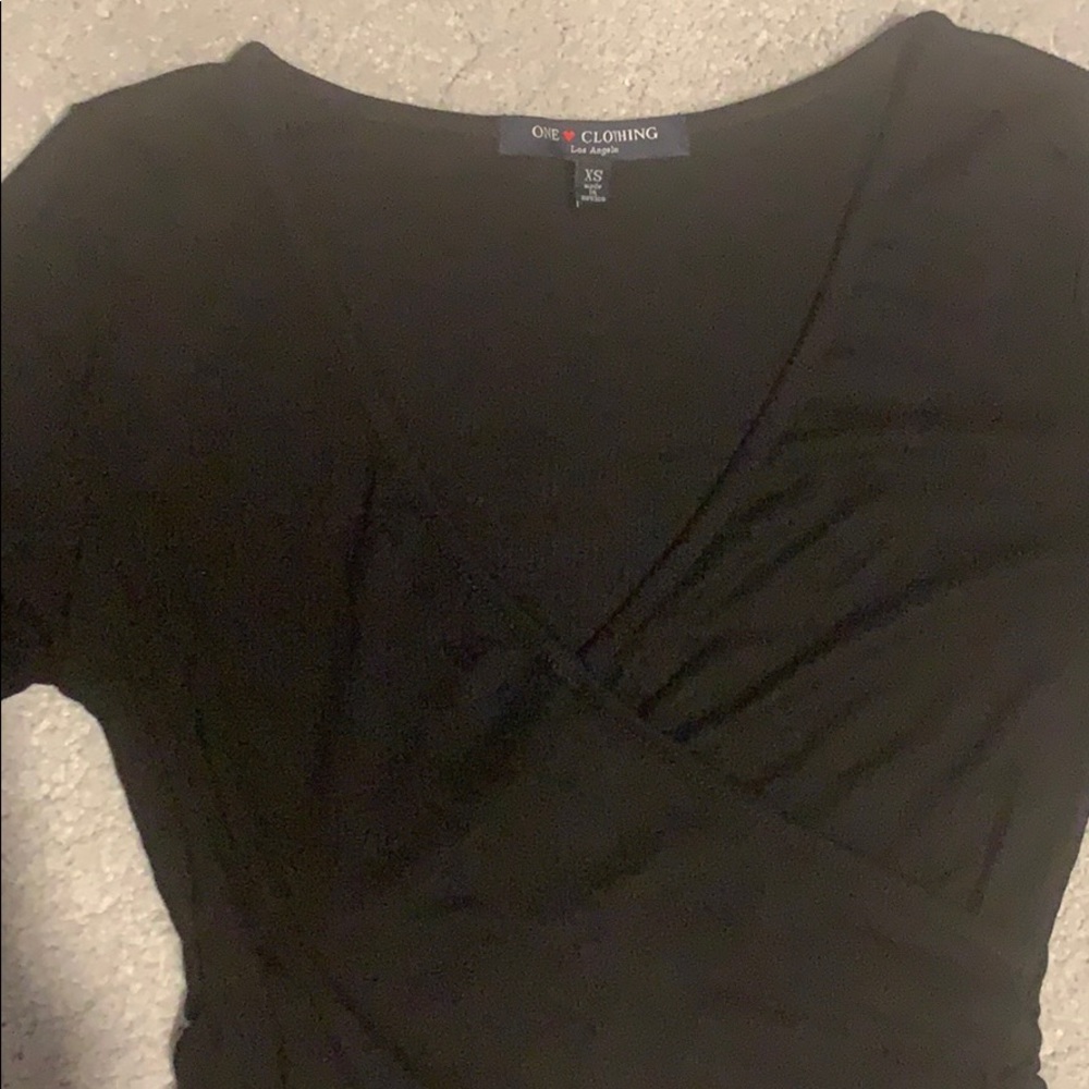 👉CUTE BLACK TOP - Picture 2 of 4